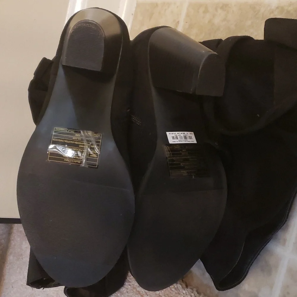 Strappy Heeled Knee Boot (WW) 10 Torrid Black - Picture 9 of 10